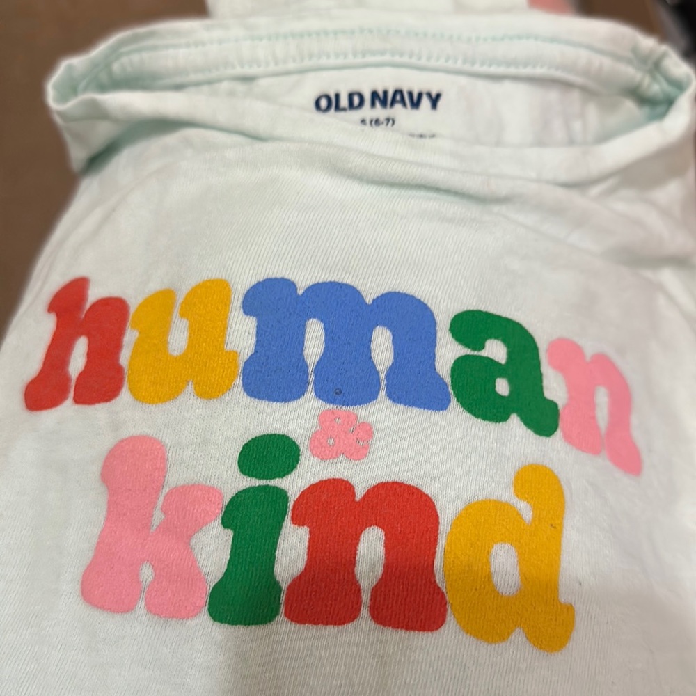 Old Navy Girls long sleeve tee